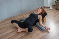 holfikphoto.yogastudioB-93-1